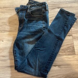 American Eagle Super High-Rise Jegging